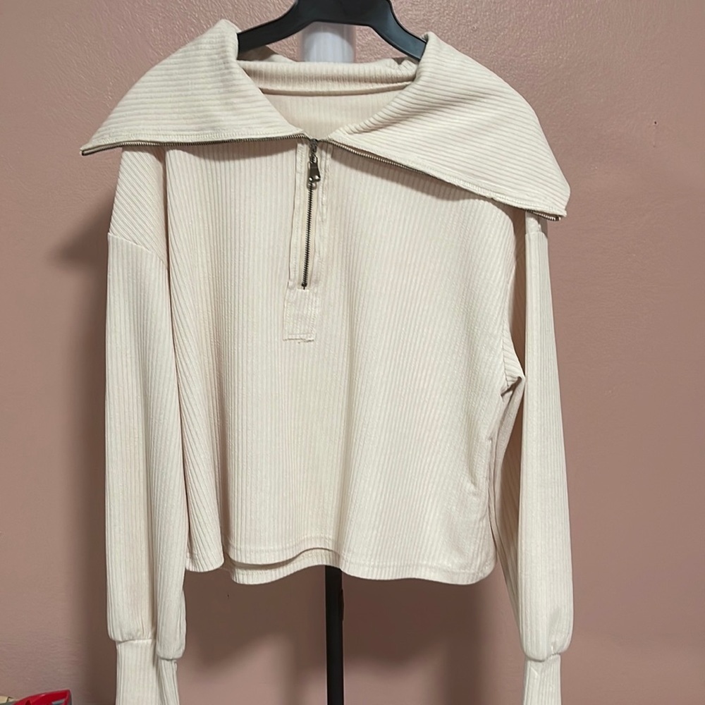Half Zip Ribbed Knit Drop Shoulder Top - Picture 4 of 9